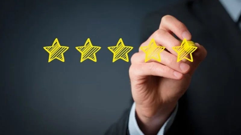 Thu thập những đánh giá tiêu biểu từ phía khách hàng